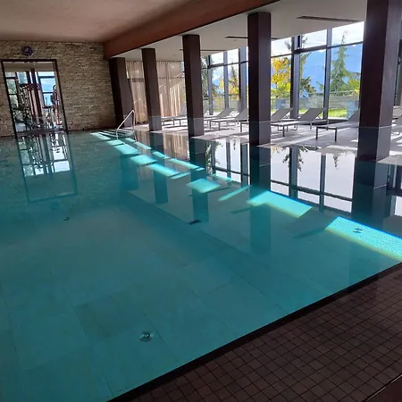 Five Stars Apt And Pool At Ambassador *